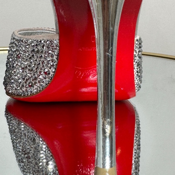 Christian Louboutin Bianca be Platform Pump 40 - Picture 8 of 16